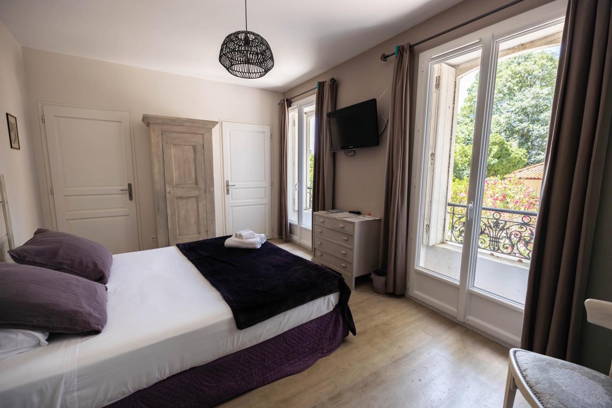 Bed and Breakfast Domaine Castell De Bles Saint-Génis Pokój zdjęcie