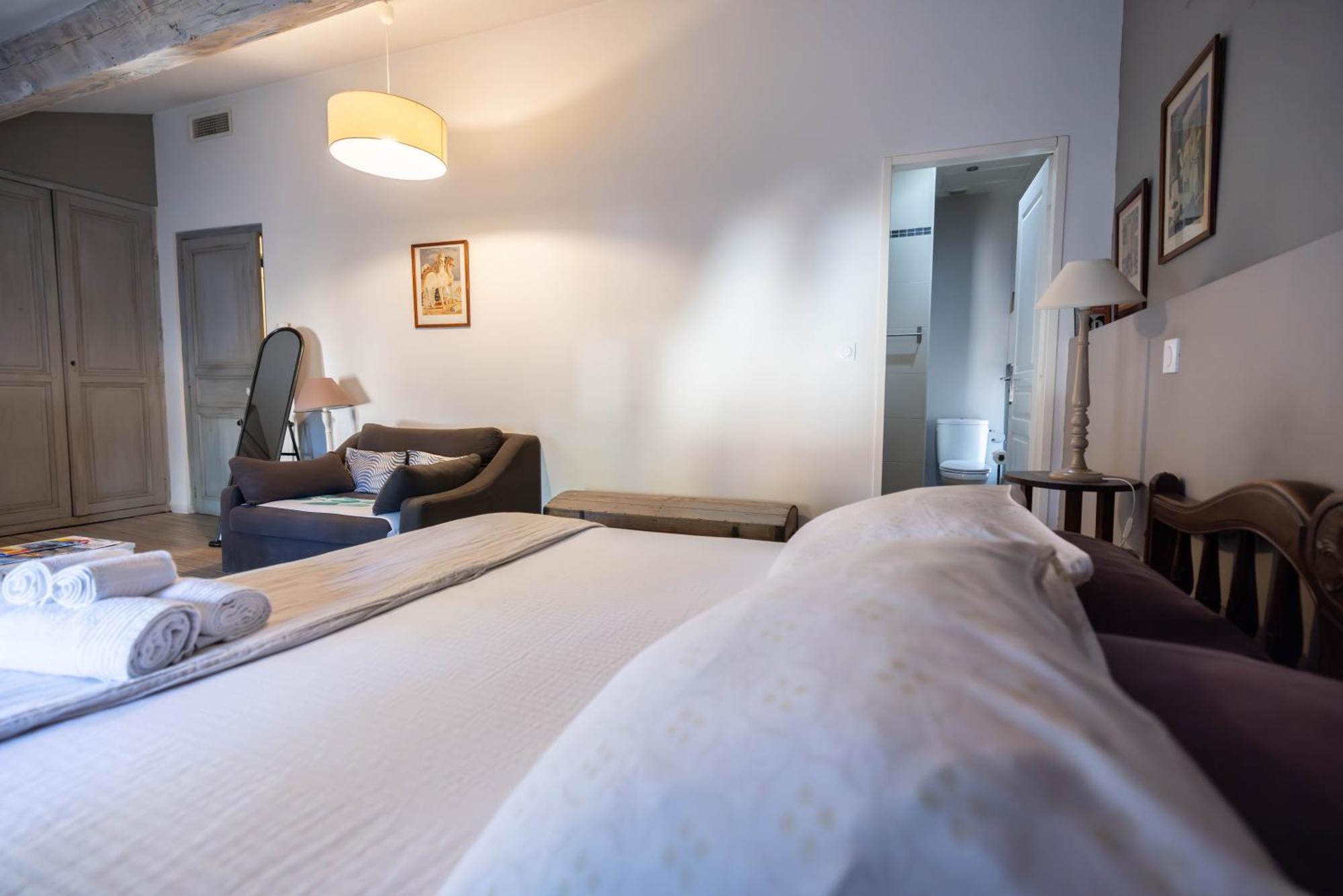 Bed and Breakfast Domaine Castell De Bles Saint-Génis Pokój zdjęcie